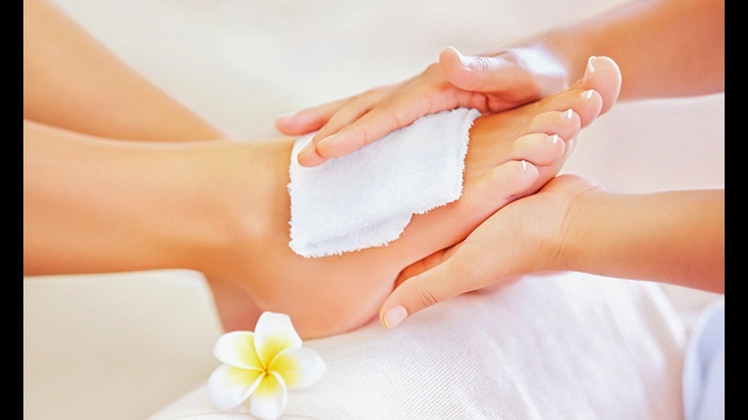 krater Wasserette krekel Ellesse Schoonheid en Medisch Pedicure, Pedicurebehandeling bespaar 52% in Zeeland via Social Deal krater Wasserette krekel Ellesse Schoonheid en Medisch Pedicure, Pedicurebehandeling bespaar 52% in Zeeland via Social Deal